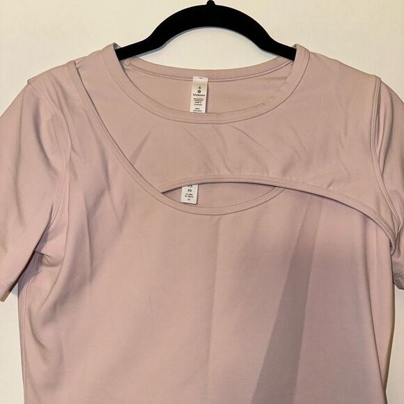 Lululemon Get Centred Short Sleeve Shirt Misty Pink Size 6 EUC - Picture 3 of 10
